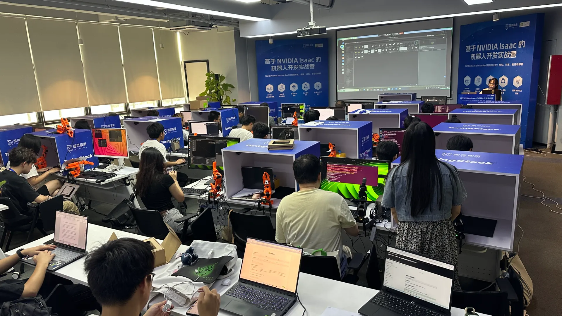 基于NVIDIA Isaac的机器人开发实战营