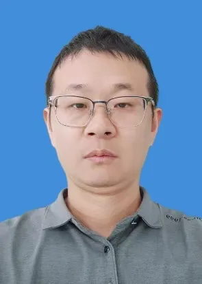 黄*